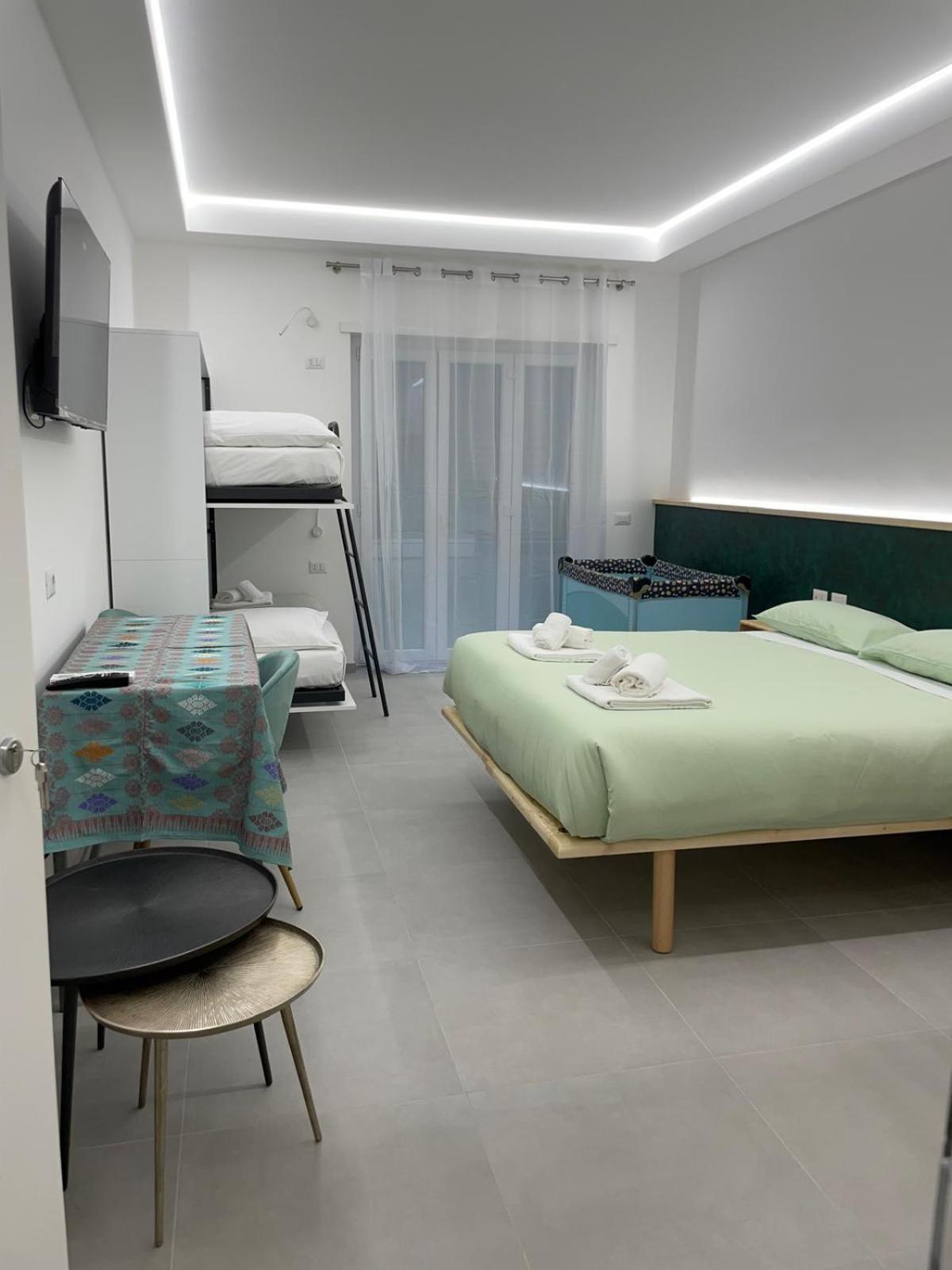 Proche Du Vatican Bed & Breakfast